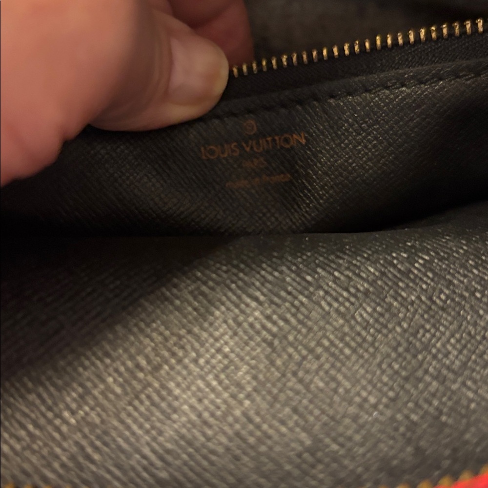 Red Louis Vuitton Trocadero Crossbody Shoulder Bag - Epi Leather - Picture 3 of 8